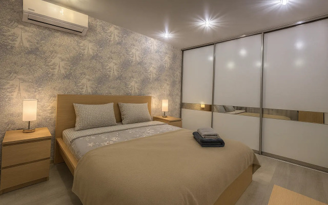 Квартира Комфортная 2-комнатная квартира в центре Нижнего