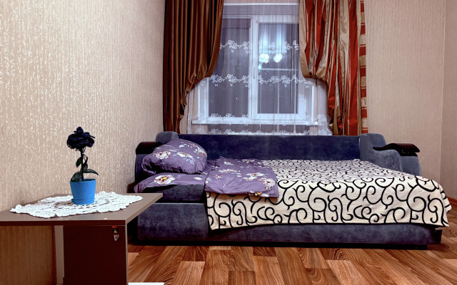 квартира для командировочных у канала им.Ленина;