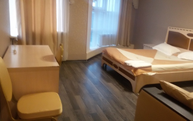 Отель Арманд