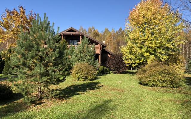 Гостевой Дом с Клёвой Рыбалкой в Своём Пруду, Около Реки