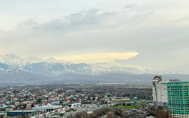 Prostorny Lyuks s Shikarnym Vidom Flat