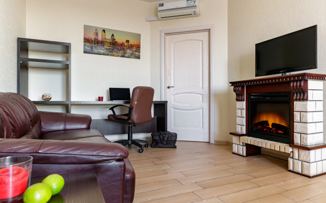 Апартаменты с Камином Угловой Ванной и Видом на Улицу Красную Комфорт с Характером Заселение Круглосуточно by Depart Apart