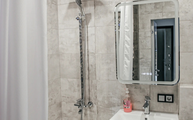Uluchshennaya Studiya Na Ul. Serpukhovskaya 3A Flat