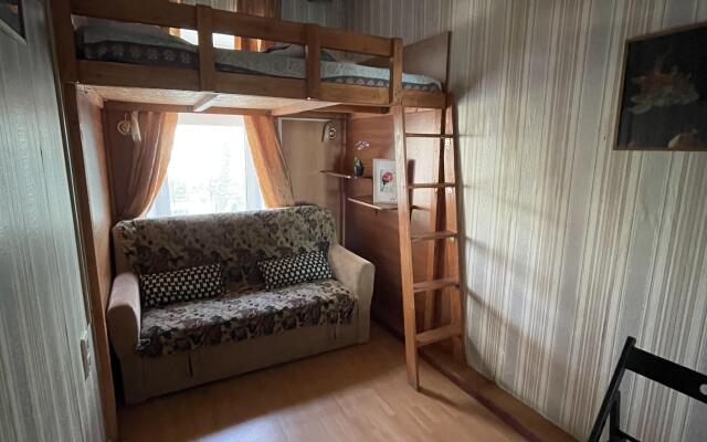 Artist na Zvetnom Bulvare Hostel