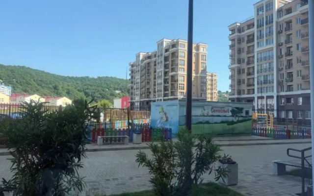 Evrodvushka V Novom ZHK Flat