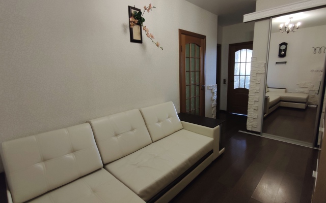 Komfort Na Khlebozavodskoy 28/5 Apartments