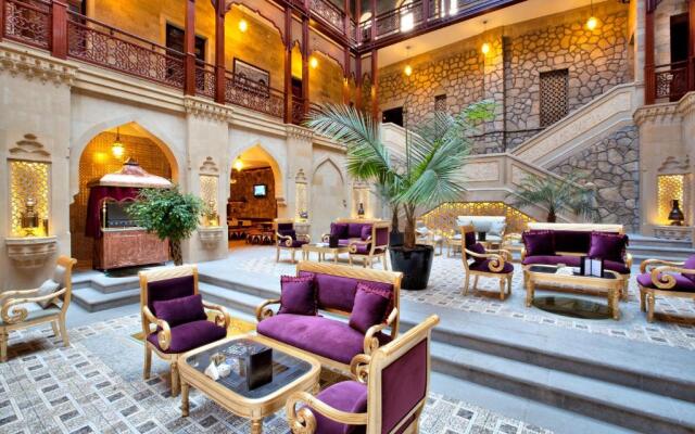 Shah Palace Luxury Museum Hotel