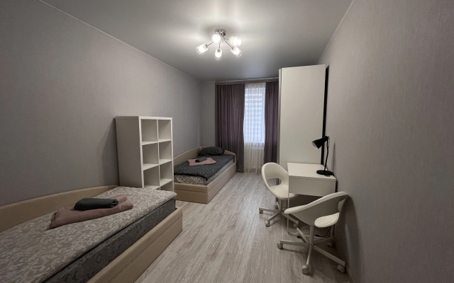Uyutnaya dvukhkomnatnaya Na Solnechnom Bulvare flat
