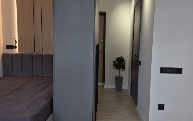 Квартира студия у торгового центра Макси