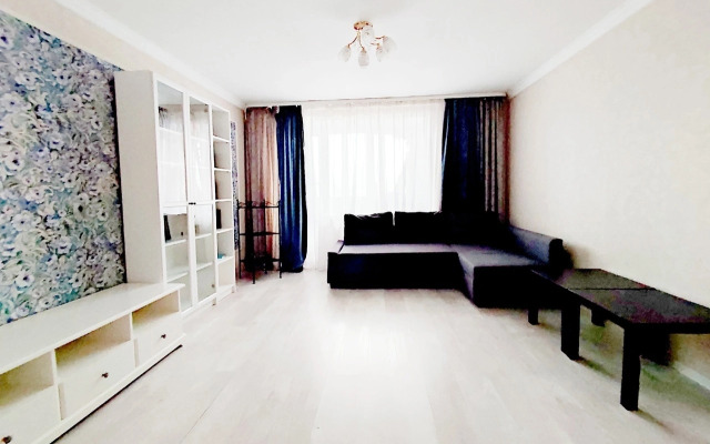 Welcome! для Путешествия и Командировки 3-комнатная квартира в Омске на Масленникова 60