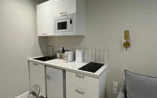 Oblomov Alekseevskaya 14 Apartment