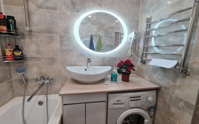 Na Ulitse Kuryzhova 13 (313) Flat