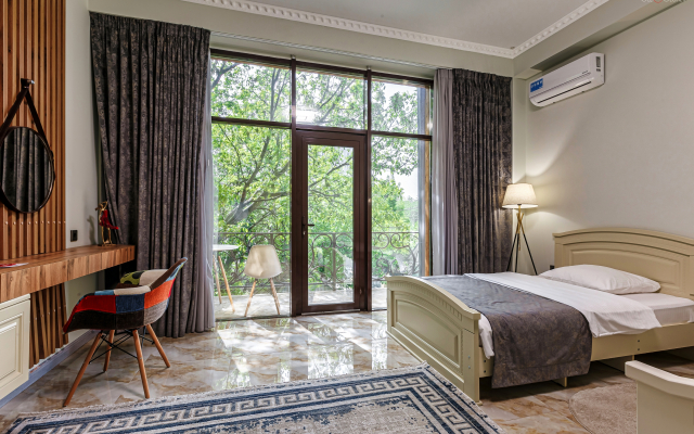 Отель Ночной Квартал