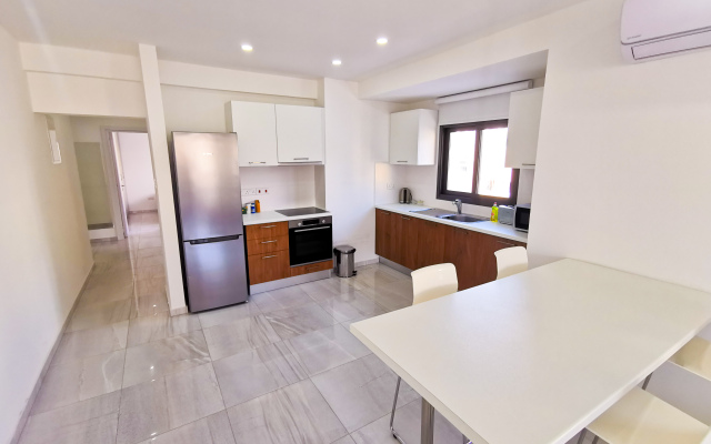 Vasilo Court Seaview City Apartments