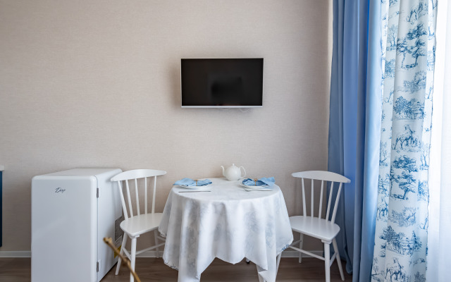 Classic Studio V Yanino Flat