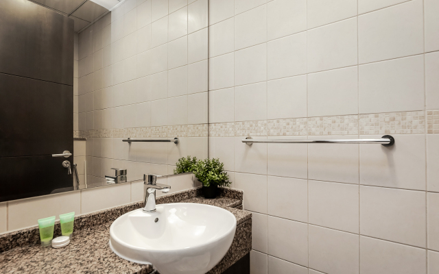 Апартаменты Welcome Home in Bay Central Tower