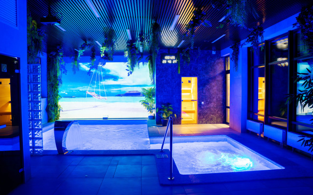 Квартира Дизайн-Студия Давид со SPA Комплексом с Бассейном