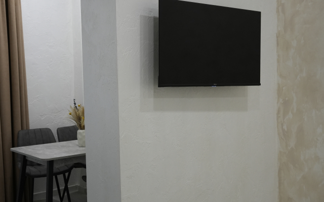 Апартаменты на Светлой 18 (102)