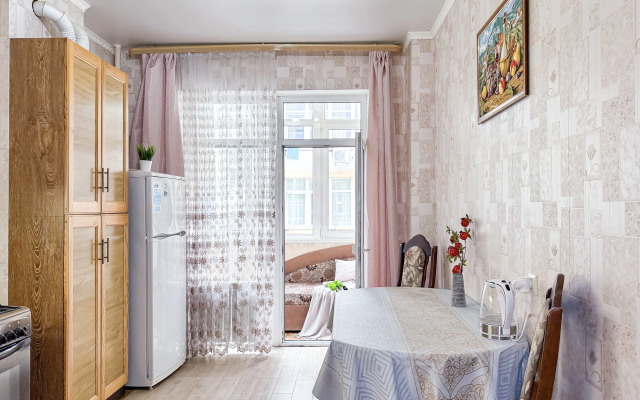 Prostornaya Yevrodvushka V Samom Tsentre Goroda Flat