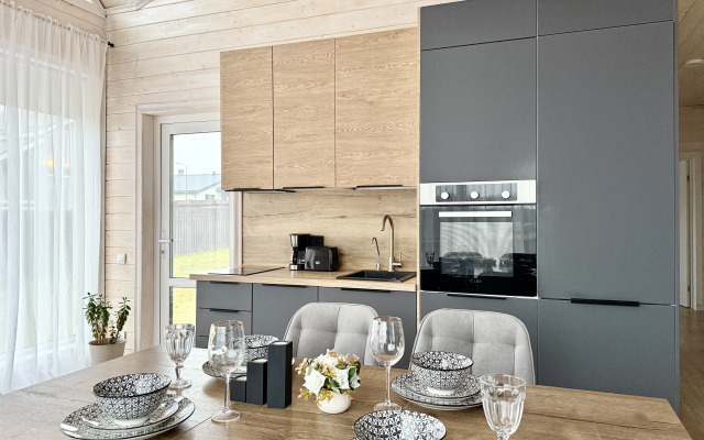 Частный дом Частный уютный дом от Sheluha House