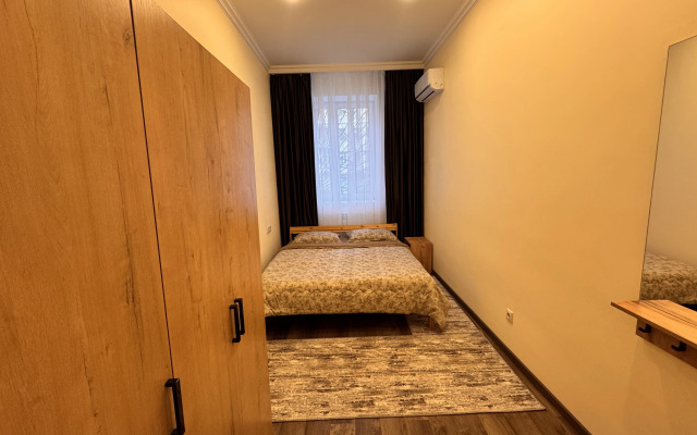 Квартира двухкомнатная только после ремонта в самом центре города