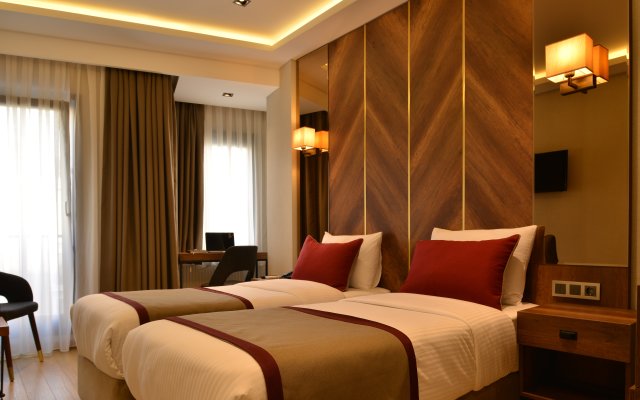 Celine Taxim Hotel