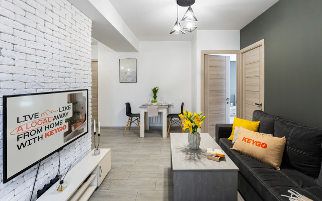 KeyGo #0127, 2 Bedroom, City Center Apartments