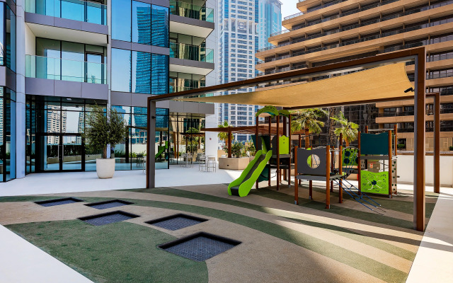 Zakhvatyvayuschie 1Br Apartamenty Liv Marina in Jbr, Apartments
