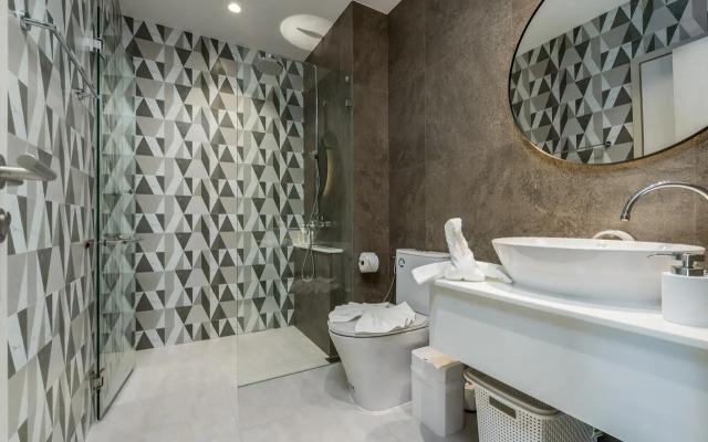 Vsego lish 350 Metrov ot Morya Apartments