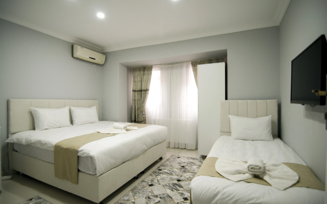 Istanbul Palace Hotel