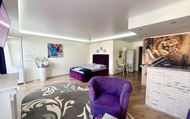Studiya Lyuks S Dzhakuzi Flat