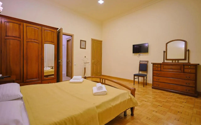Araks Hotel Complex