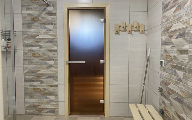 S Saunoj i Terrasoj Flat