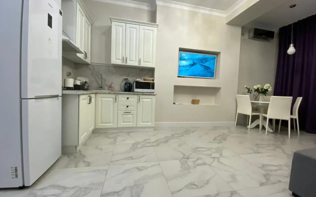 Sovremennaya Kvartira S Vidom Na More Flat 1