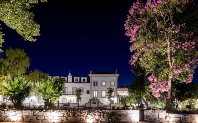 Курортный отель Valverde Santar Hotel & Spa