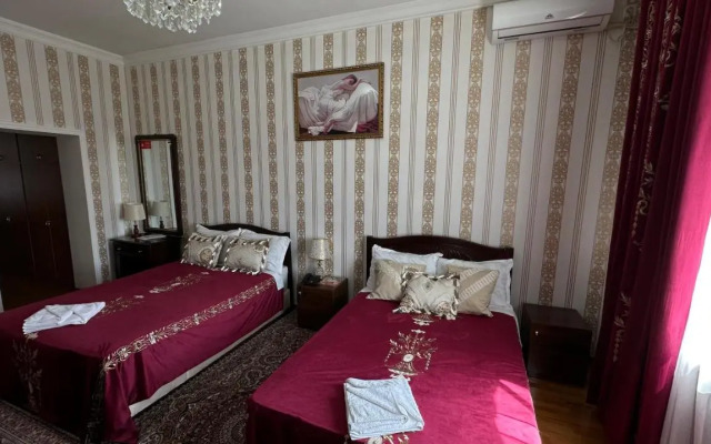 Sarbon Hotel