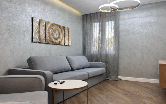 Dvukhkomnatnaya Morskaya Simfoniya Flat