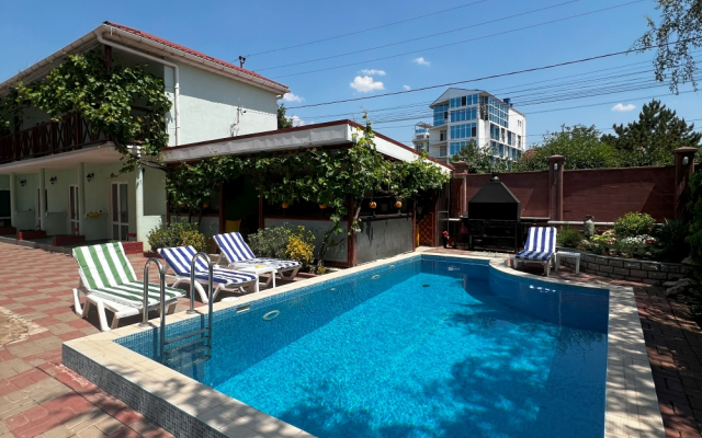 Отель Феникс