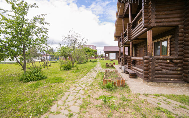 Krasnaya Usad'ba Guest House