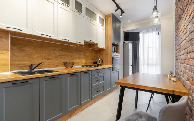 Na Pervomajskoj 70/66 SutkiRu Flat