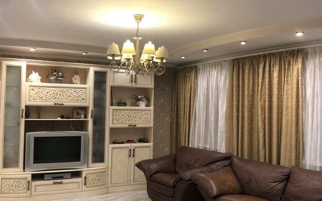 Квартира 4-к. , 100 м², 6 Кроватей