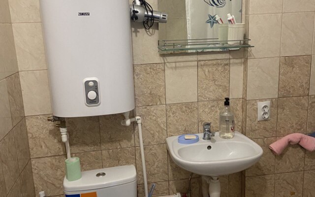 1-K Kvartira S Vidom Na Rybnuyu Derevnyu Flat