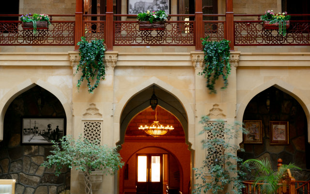 Shah Palace Luxury Museum Hotel