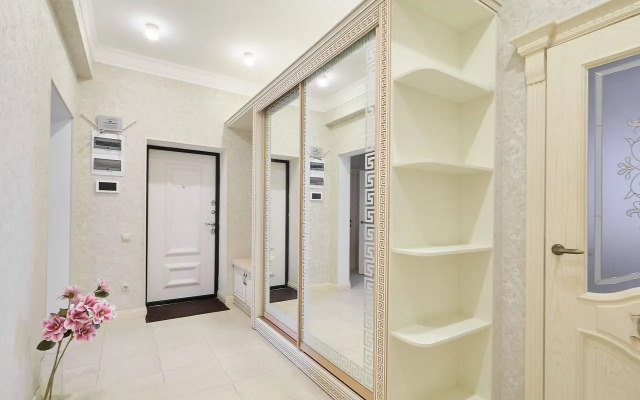 Uyutnaya Na Ulitse Dekabristov 36k2 Flat