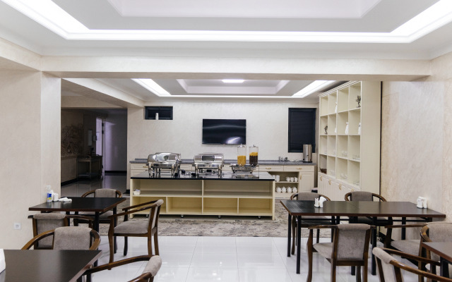 Ravan Hotel