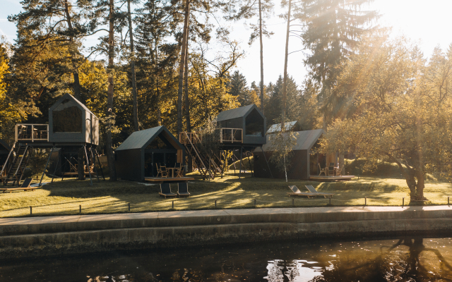 Глемпинг Chocolate Village by the river