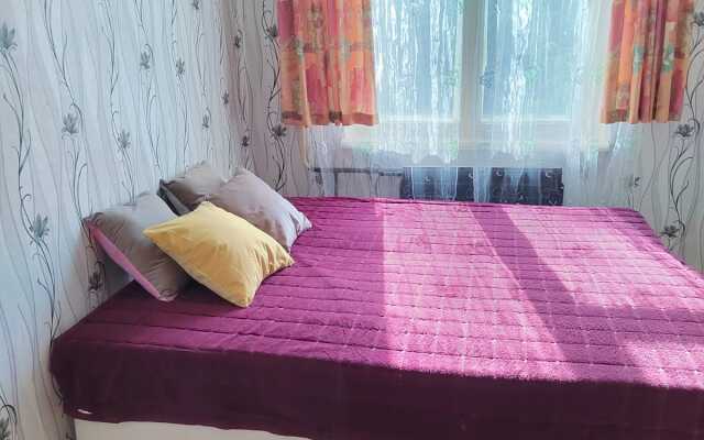 Three-room apartment in the Center