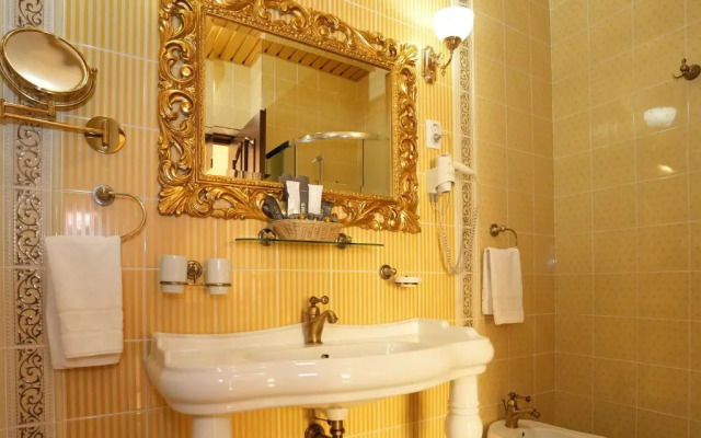 Отель Интурист