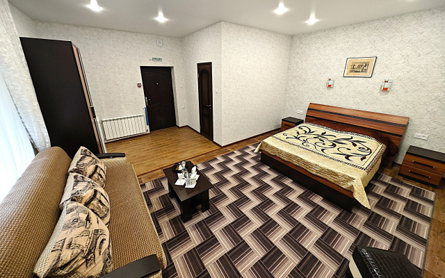 Na Krasina 38 Guest House