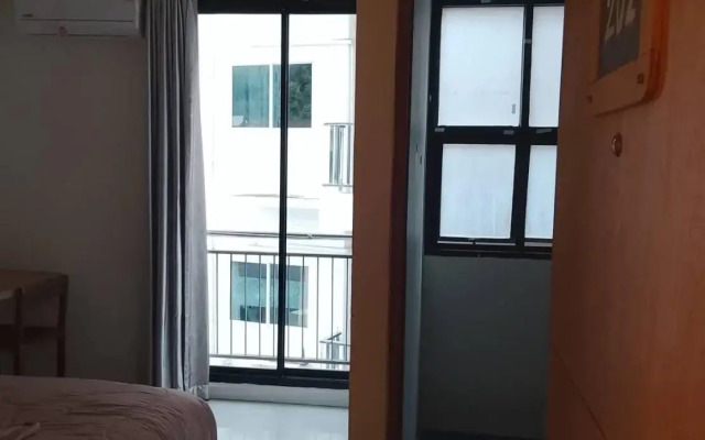 Отель Arch Club Pa Tong